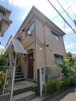 クローバー外観写真