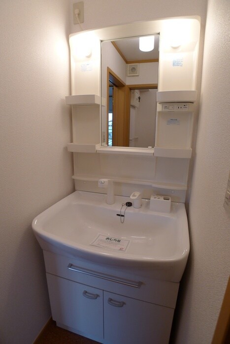 物件内観写真7　(洗面)