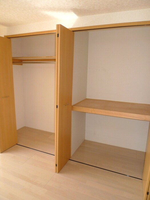 物件内観写真8　(収納)