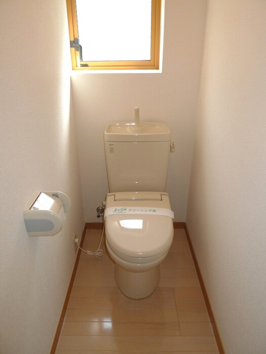 物件内観写真14　(トイレ)