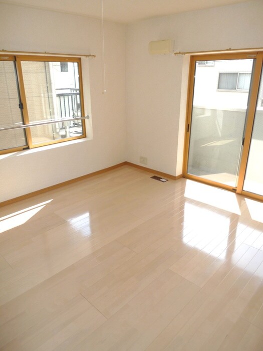 物件内観写真19　(居室)