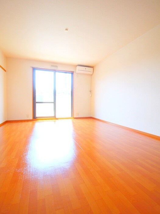 物件内観写真9　(室内からの展望)