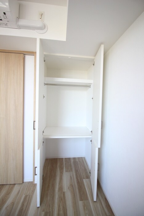 物件内観写真11　(収納)