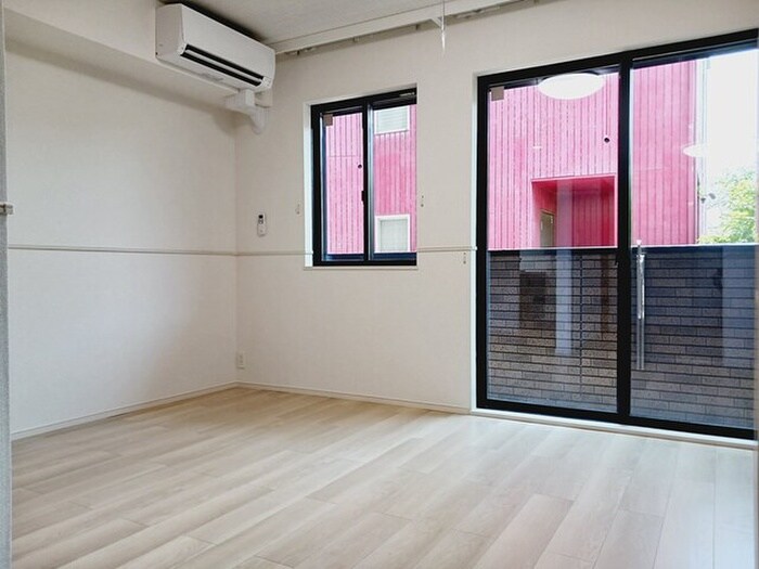 物件内観写真4　(居室)