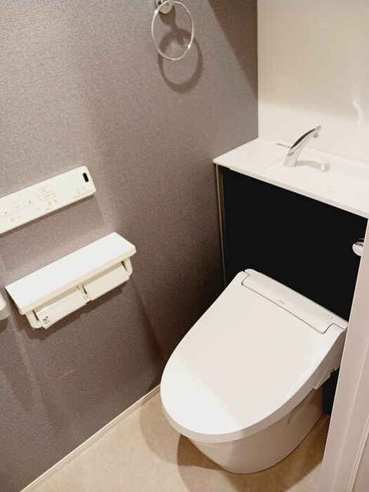 物件内観写真7　(トイレ)