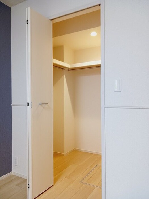 物件内観写真9　(収納)