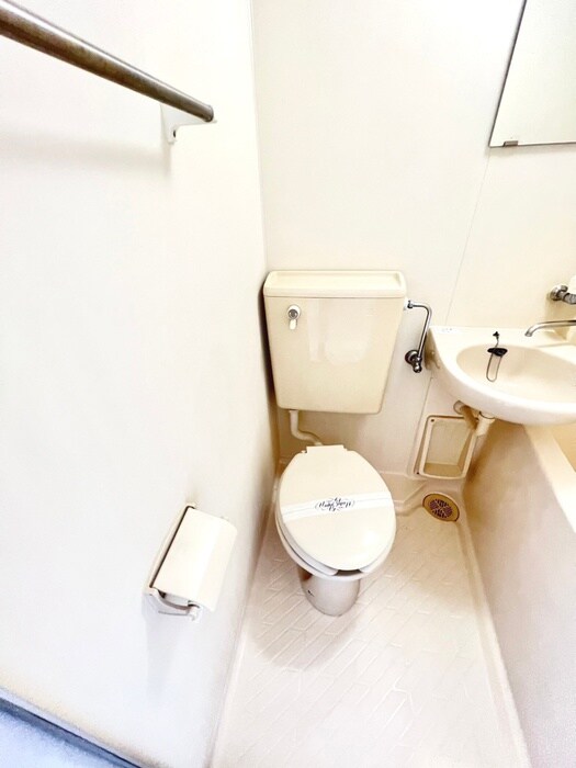 物件内観写真12　(トイレ)