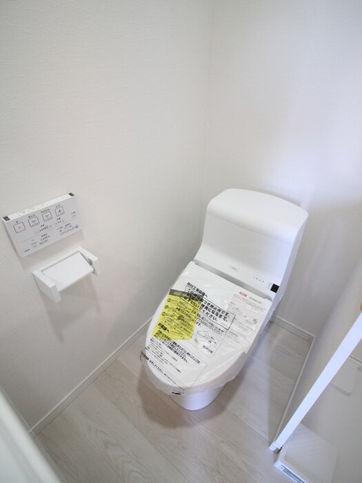 物件内観写真13　(トイレ)