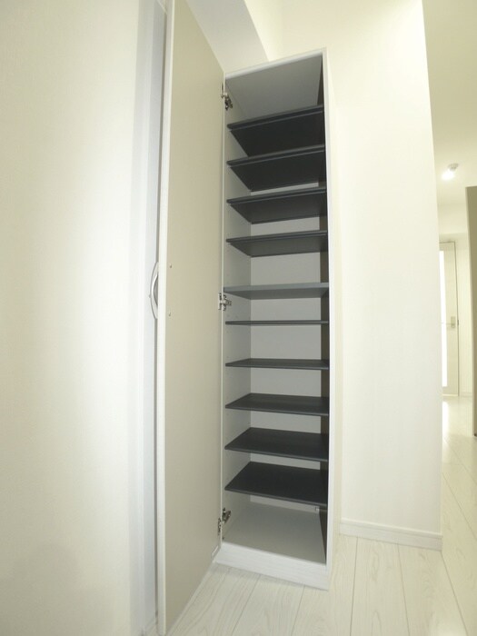 物件内観写真16　(靴箱)