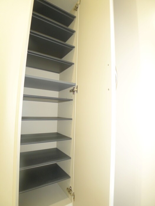 物件内観写真16　(靴箱)