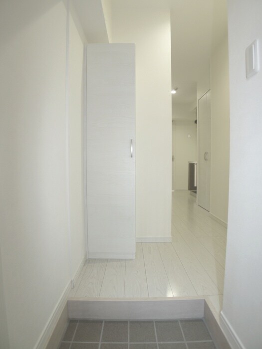 物件内観写真17　(玄関)