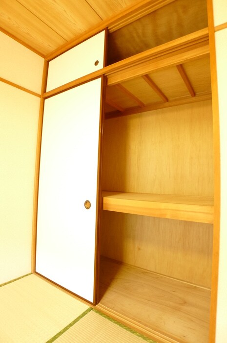 物件内観写真13　(収納)