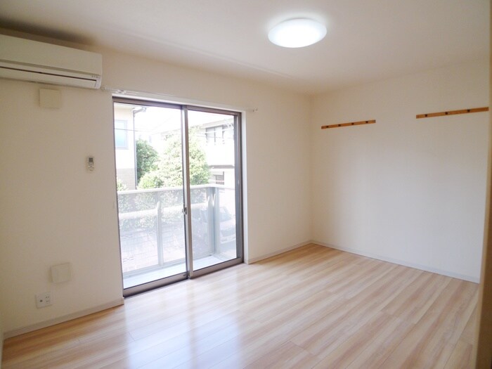 物件内観写真15　(居室)