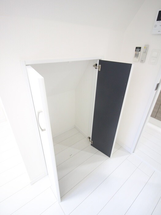 物件内観写真12　(収納)