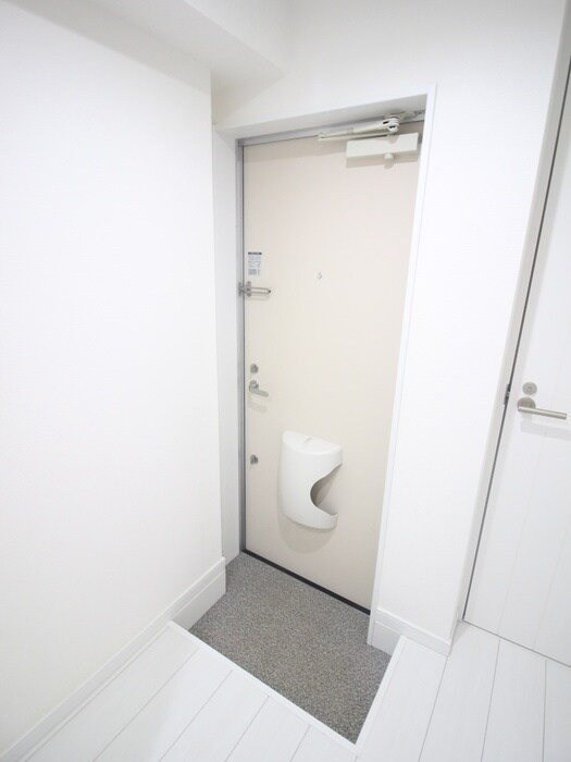 物件内観写真18　(玄関)