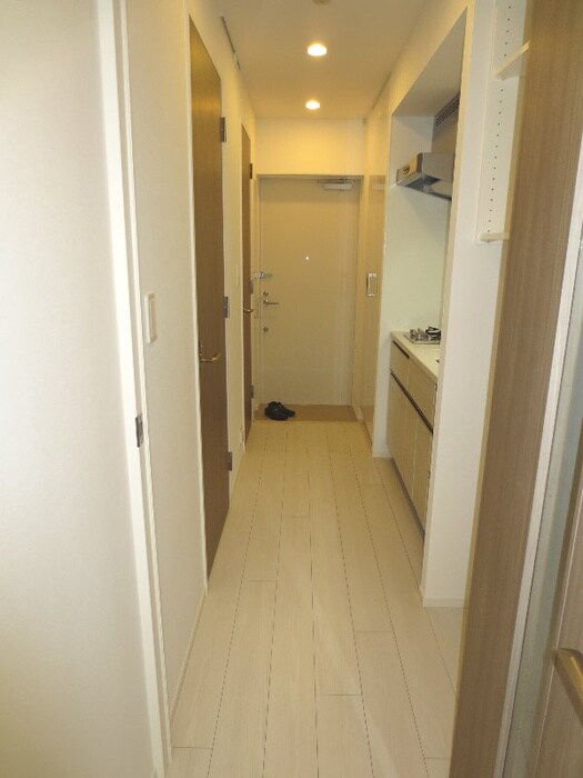 物件内観写真14　(廊下)