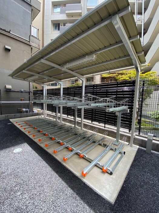 物件外観写真6　(駐輪場)