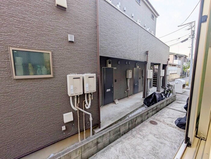 物件内観写真17　(室内からの展望)