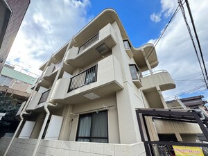 フォンウェ－バ－外観写真