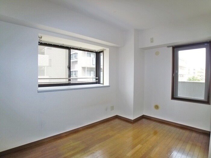 物件内観写真11　(居室)