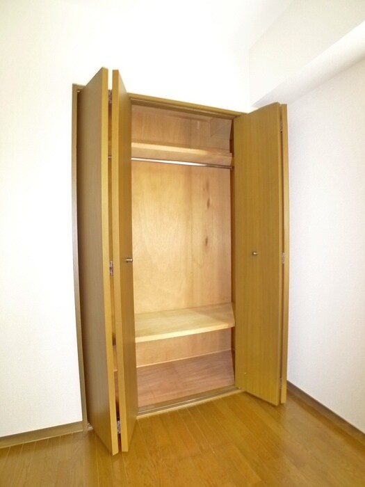 物件内観写真12　(収納)