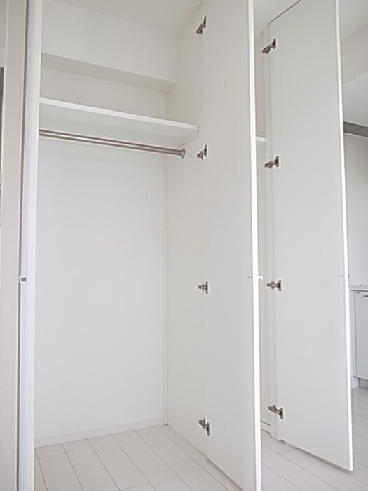 物件内観写真12　(収納)