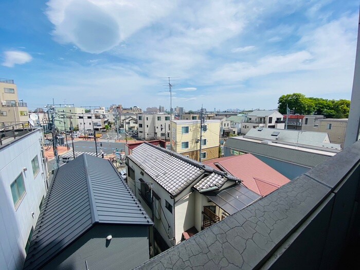 物件内観写真18　(室内からの展望)