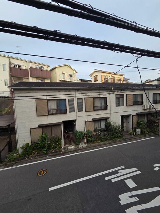 物件内観写真18　(室内からの展望)