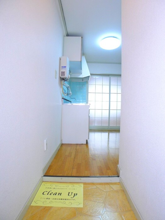 物件内観写真15　(玄関)