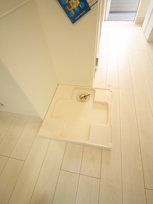 物件内観写真13　(洗濯機置場)