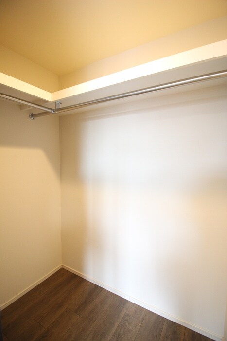 物件内観写真11　(収納)