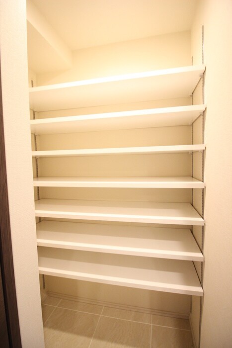 物件内観写真16　(靴箱)