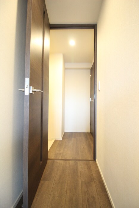 物件内観写真18　(廊下)
