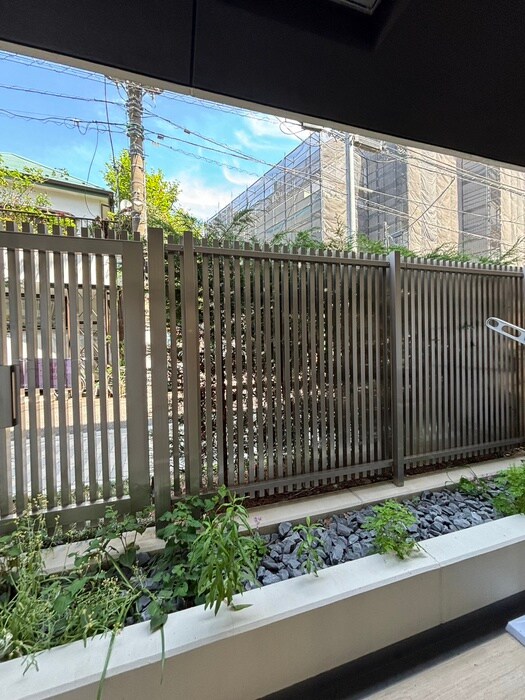 物件内観写真22　(室内からの展望)