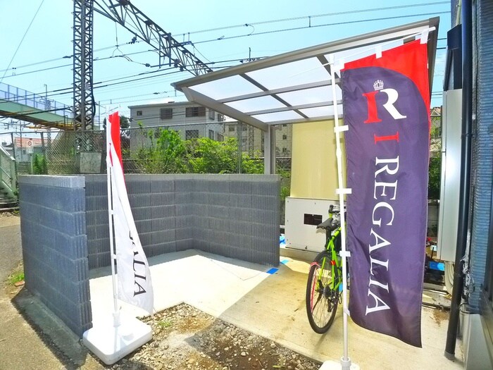 物件外観写真3　(駐輪場)