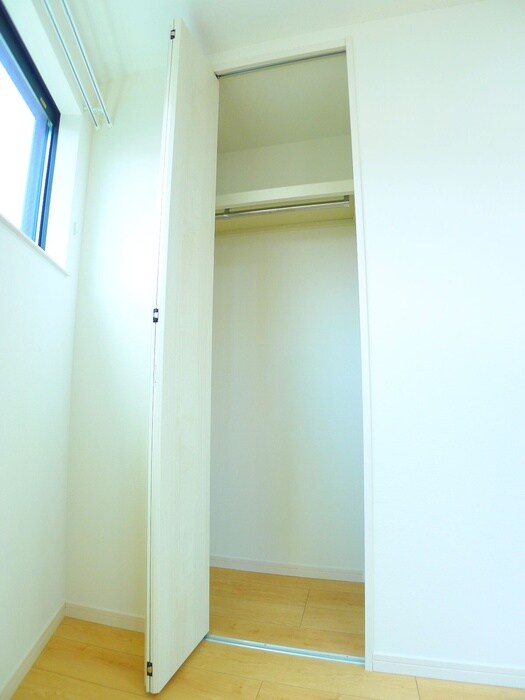 物件内観写真10　(収納)