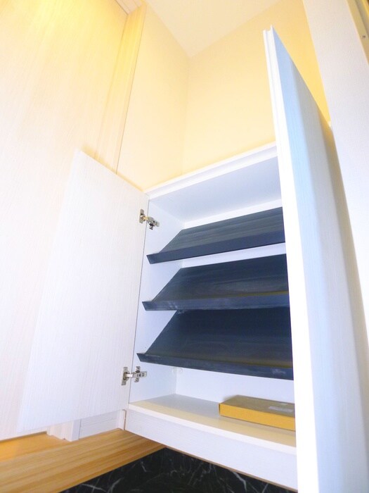 物件内観写真17　(靴箱)