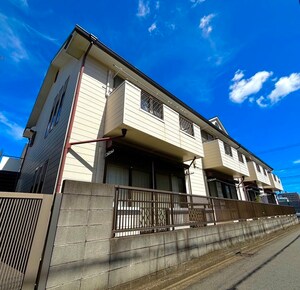 MOONコーポA棟外観写真