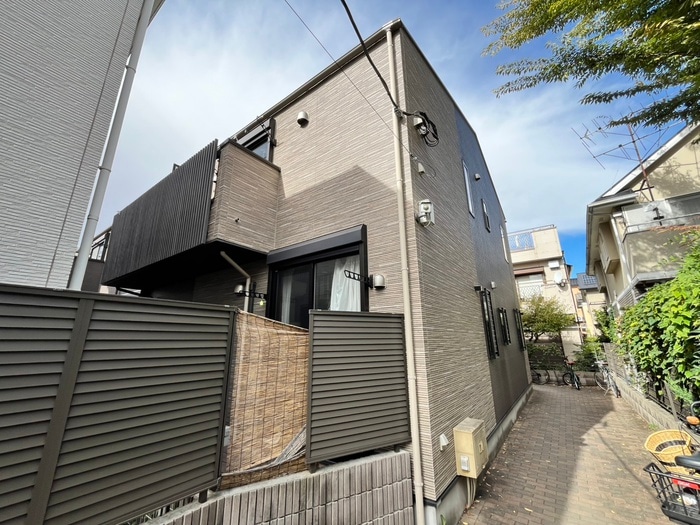 物件外観写真2　(外観写真)