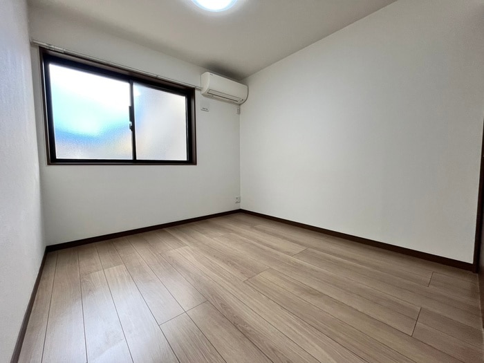 物件内観写真8　(居室)