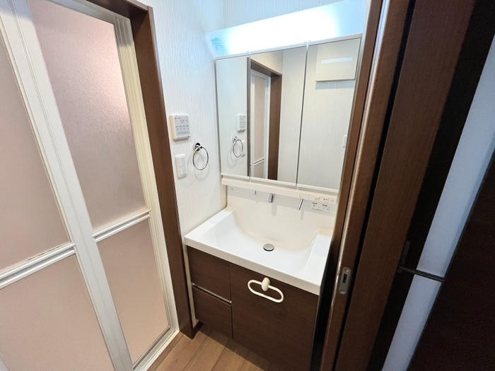 物件内観写真13　(洗面)