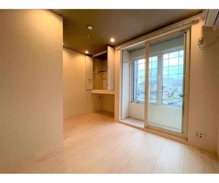 物件内観写真6　(居室)