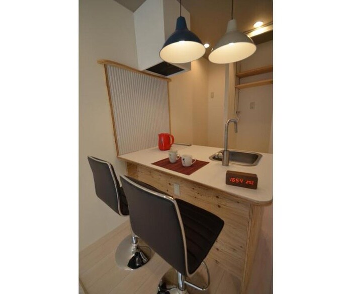 物件内観写真8　(室内からの展望)