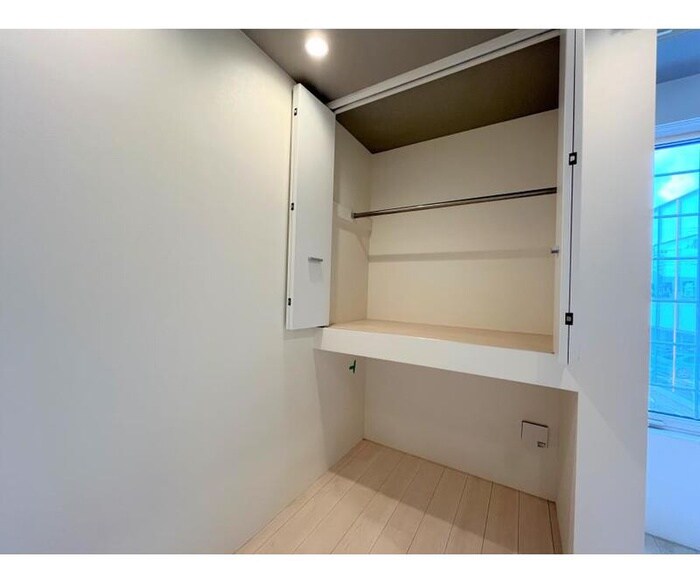 物件内観写真11　(収納)