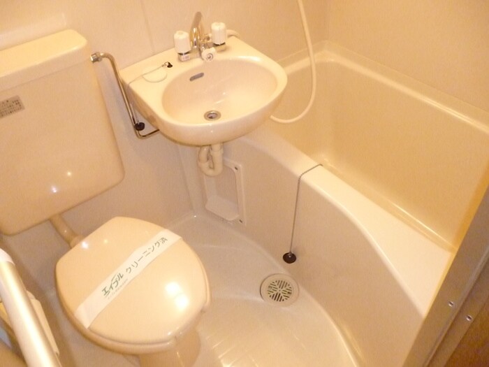 物件内観写真8　(バス／シャワールーム等)