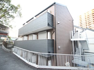 ファンズ阪東橋外観写真