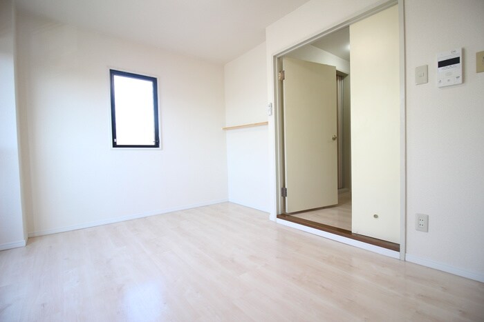 物件内観写真12　(居室)