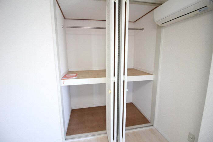 物件内観写真13　(収納)