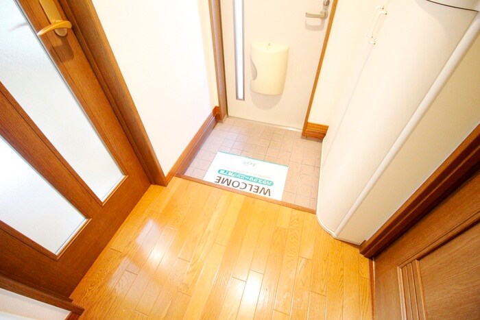 物件内観写真19　(玄関)