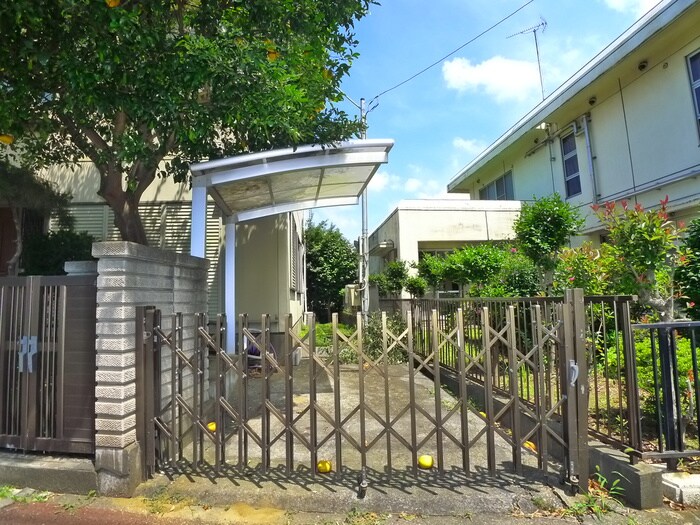 物件外観写真3　(駐車場)